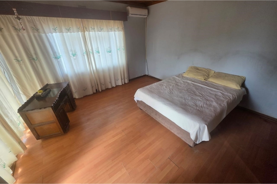 4 Bedroom Property for Sale in Roodepan Northern Cape